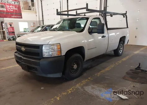 2008 Chevrolet Silverado 1500 Work Truck from USA, damaged, VIN 1GCEC14C98Z230697